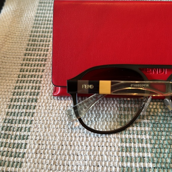 NWOT Authentic Fendi sunglasses! - Picture 3 of 4